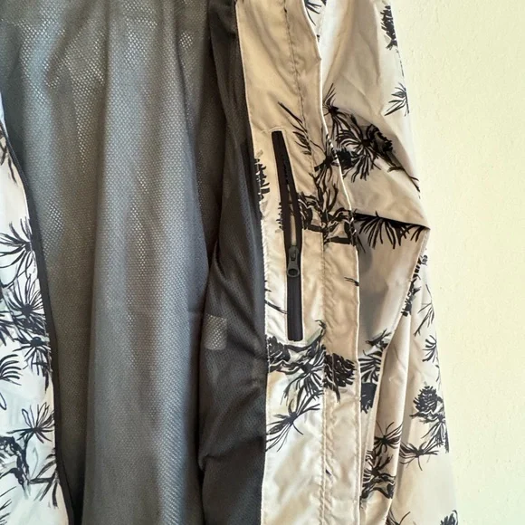 Columbia Inner Limits II Women's Waterproof Rain Jacket - Picture 4 of 4